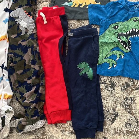 Boys clothes all 3t - Picture 3 of 16